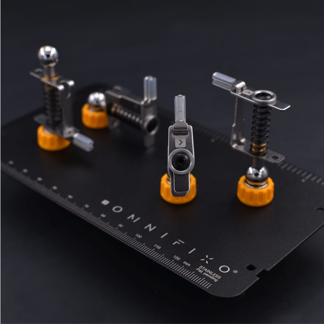 omnifixo-makers-third-hand-omnifixo